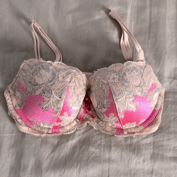 Victoria's Secret Other - Victoria’s Secret: Very Sexy push up 36B